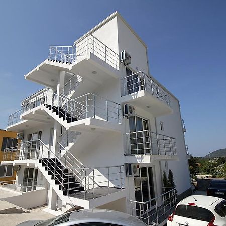 Apartments Victoria Sutomore Esterno foto
